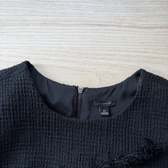 Ann Taylor Sheath Dress Size 12 Black Boucle Yarn Fringe Textured Tweed Black - Picture 6 of 8